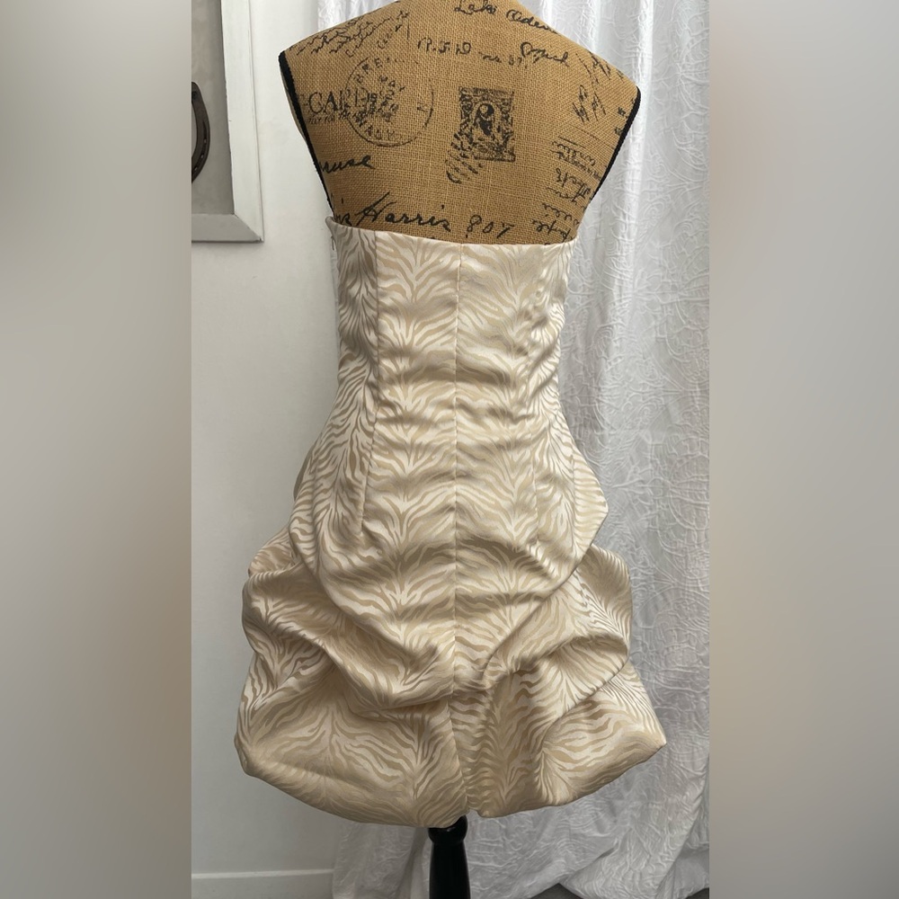 Y2K Jessica McClintock Champagne Gold Strapless Zebra Print Mini Dress Size 8 - Picture 2 of 6
